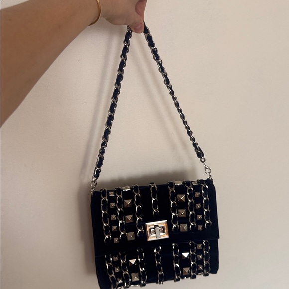 Chain-Accented Navy Shoulder Bag with Silver Hardware 6 * 8 inches - Picture 4 of 6